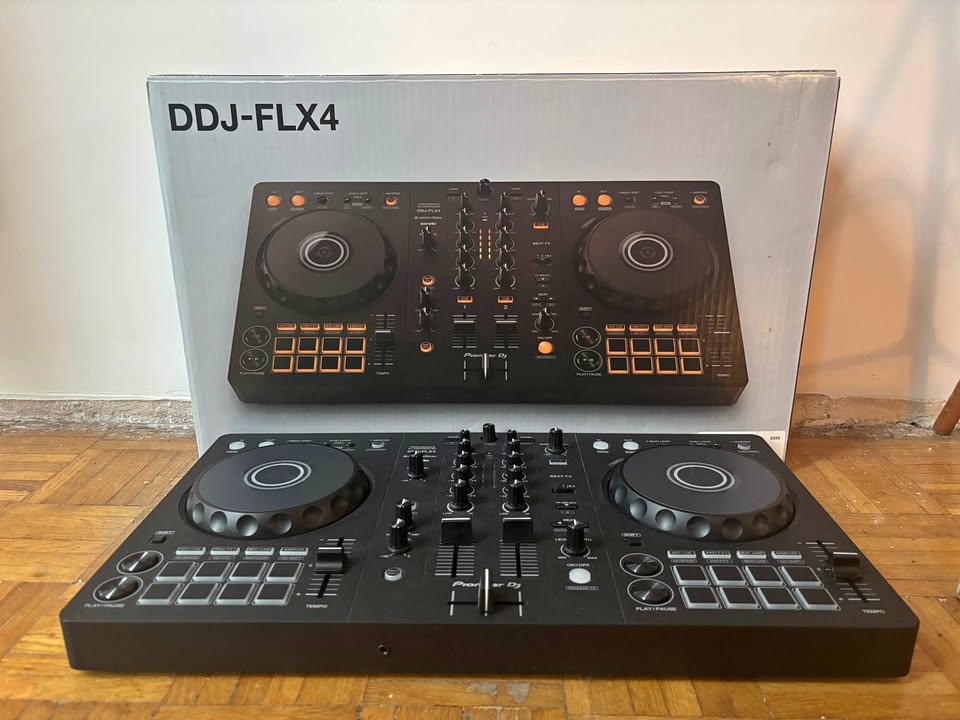 Premium 2‑Channel DJ Controller with Smart Fader & USB‑C Connectivity